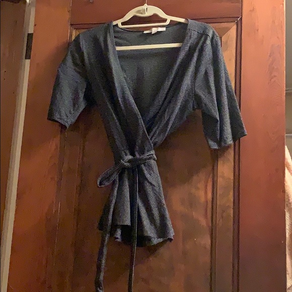 LOFT Tops - LOFT Wrap Top